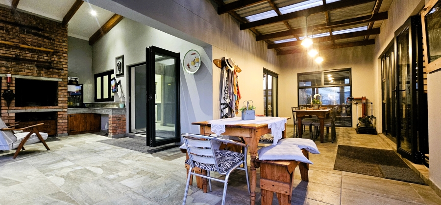 3 Bedroom Property for Sale in Hopefield Western Cape